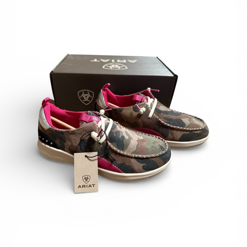Ariat Camo and Pink Casual Shoes Casually Camo NEW